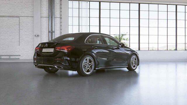 Mercedes-Benz A-KLASSE 250 e | AMG | Parktronic |Appel Carplay | 18" lichtmetalen velgen |