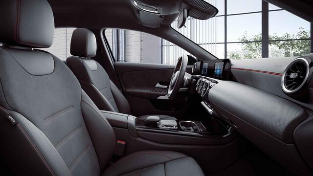 Mercedes-Benz A-KLASSE 250 e | AMG | Parktronic |Appel Carplay | 18" lichtmetalen velgen |