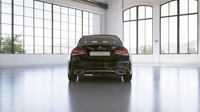 Mercedes-Benz A-KLASSE 250 e | AMG | Parktronic |Appel Carplay | 18" lichtmetalen velgen |