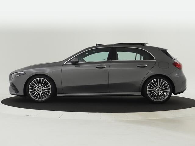 Mercedes-Benz A-KLASSE 180 Star Edition AMG Line Plus | Parkeerpakket met 360°-camera | KEYLESS GO | Antidiefstalpakket URBAN GUARD PLUS | Extra USB-poorten | Dodehoekassistent | Sfeerverlichting | Spiegelpakket | MULTIBEAM LED |
