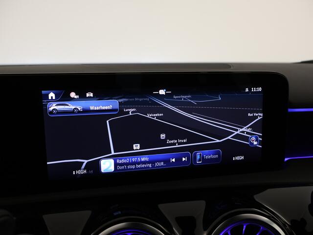 Mercedes-Benz A-KLASSE 180 Star Edition AMG Line Plus | Parkeerpakket met 360°-camera | KEYLESS GO | Antidiefstalpakket URBAN GUARD PLUS | Extra USB-poorten | Dodehoekassistent | Sfeerverlichting | Spiegelpakket | MULTIBEAM LED |