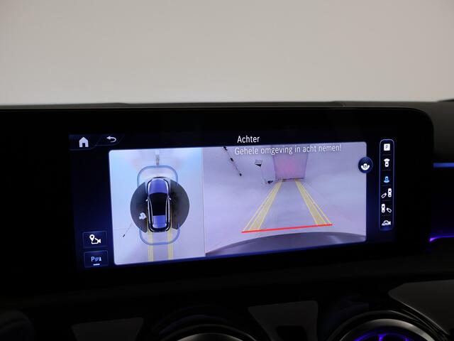 Mercedes-Benz A-KLASSE 180 Star Edition AMG Line Plus | Parkeerpakket met 360°-camera | KEYLESS GO | Antidiefstalpakket URBAN GUARD PLUS | Extra USB-poorten | Dodehoekassistent | Sfeerverlichting | Spiegelpakket | MULTIBEAM LED |