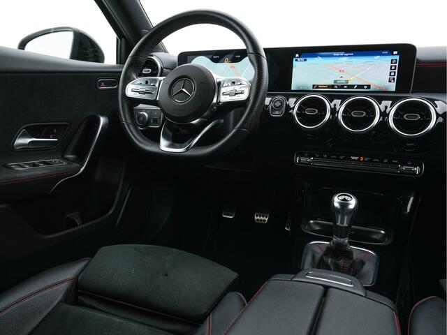 Mercedes-Benz A-KLASSE 180 Business Solution AMG-Sport-Pack *PANO | WIDE-SCREEN-COCKPIT | FULL-LED | LEDER-MICROFIBRE | CAMERA | ECC | PDC | CRUISE | SPORT-SEATS | 18"ALU*