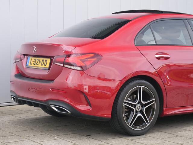 Mercedes-Benz A-KLASSE 180 136 Pk Premium Plus AMG-Styling Navigatie / DAB / 18 inch