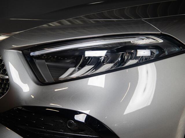Mercedes-Benz A-KLASSE 180 Star Edition AMG Line Panorama dak