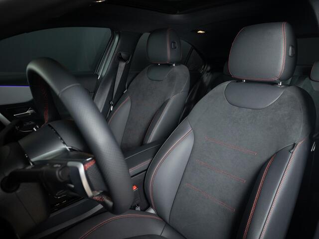 Mercedes-Benz A-KLASSE 180 Star Edition AMG Line Panorama dak