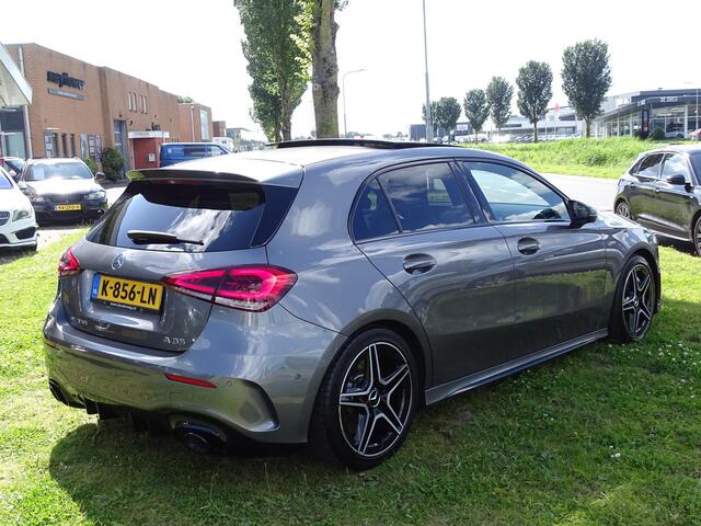 Mercedes-Benz A-KLASSE AMG 35 4MATIC Premium Automaat, F1-Flippers, Panoramadak, SportInterieur, Dodehoek detectie, Camera, Navigatie, Stoelverwarming, Airco/ECC, CruiseControl, Parkeersensoren