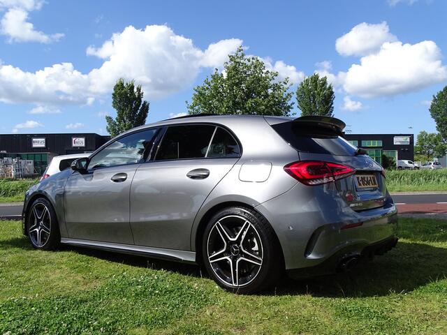 Mercedes-Benz A-KLASSE AMG 35 4MATIC Premium Automaat, F1-Flippers, Panoramadak, SportInterieur, Dodehoek detectie, Camera, Navigatie, Stoelverwarming, Airco/ECC, CruiseControl, Parkeersensoren