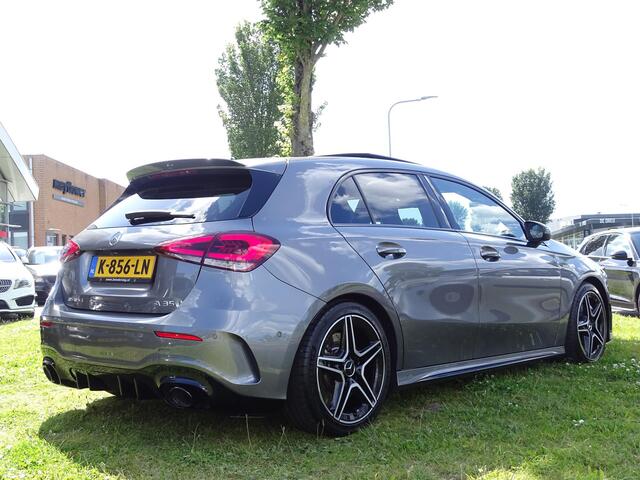 Mercedes-Benz A-KLASSE AMG 35 4MATIC Premium Automaat, F1-Flippers, Panoramadak, SportInterieur, Dodehoek detectie, Camera, Navigatie, Stoelverwarming, Airco/ECC, CruiseControl, Parkeersensoren