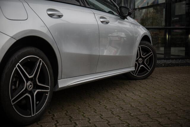 Mercedes-Benz A-KLASSE 250 e Business Solution AMG Limited , Pano dak, Sfeerverlichting,