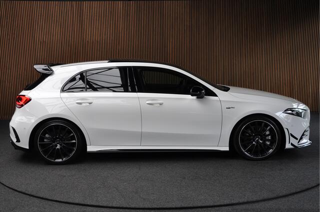 Mercedes-Benz A-KLASSE AMG 35 4MATIC Premium+ Pano Aero Pack Leer Ambient