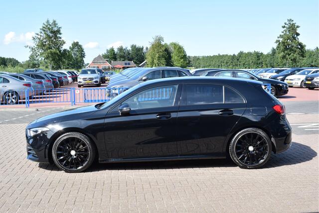 Mercedes-Benz A-KLASSE 220 Launch Edition AMG