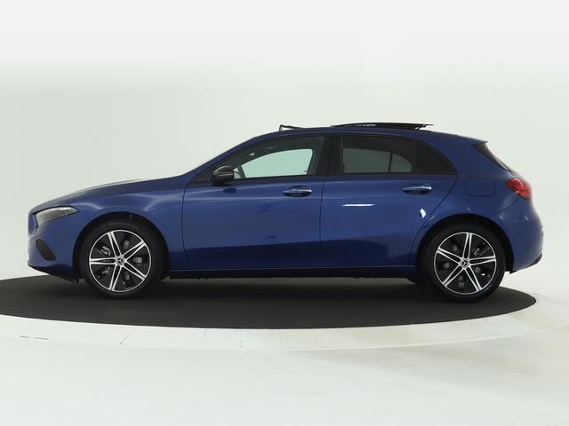 Mercedes-Benz A-KLASSE 250 e Star Edition Luxury Line | Nightpakket | Parkeerpakket met achteruitrijcamera | KEYLESS GO | Draadloos oplaadsysteem voor Smartphone | Extra USB-poorten | Dodehoekassistent | URBAN GUARD vehicle protection |