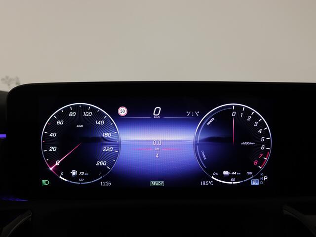 Mercedes-Benz A-KLASSE 250 e Star Edition Luxury Line | Parkeerpakket met achteruitrijcamera | KEYLESS GO-comfortpakket | Verwarmde stoelen vooraan | Extra USB-poorten | Sfeerverlichting | Draadloos oplaadsysteem voor Smartphone |