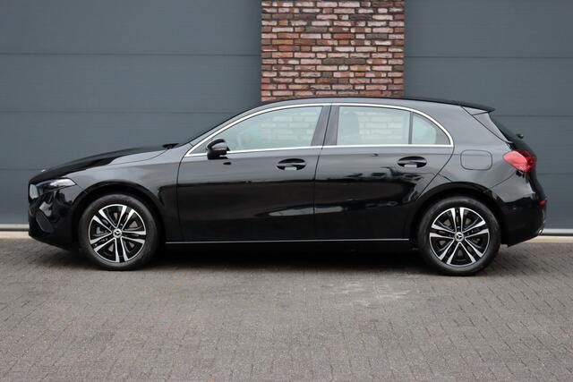 Mercedes-Benz A-KLASSE 250 e Luxury Line Aut8 | Facelift | Widescreen | Camera | Zitcomfortpakket |Stoelverwarming | DAB | Apple Carplay/Android Auto | Cruise Control |