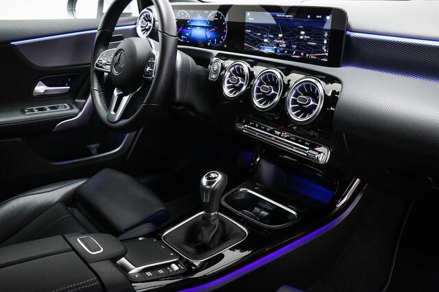 Mercedes-Benz A-KLASSE 180 Business Solution Luxury | WIDESCREEN | SFEERVERLICHTING | DAB | APPLE | CAMERA