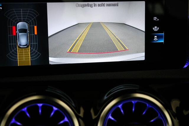 Mercedes-Benz A-KLASSE 180 Business Solution Luxury | WIDESCREEN | SFEERVERLICHTING | DAB | APPLE | CAMERA