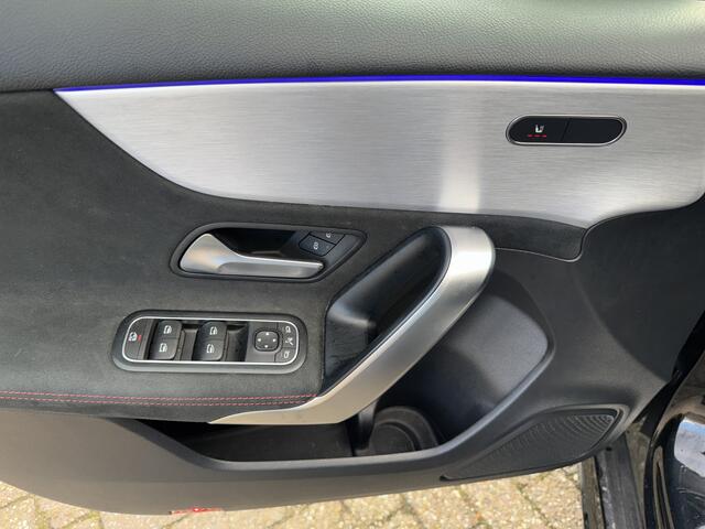 Mercedes-Benz A-KLASSE 180 d Premium Alcantara/Navi/Cam/Cruise/DAB