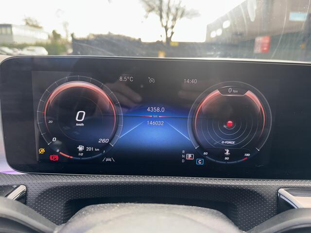 Mercedes-Benz A-KLASSE 180 d Premium Alcantara/Navi/Cam/Cruise/DAB