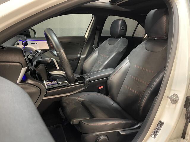 Mercedes-Benz A-KLASSE 250 e AMG Line 18"/Panoramadak/Matrix LED/Camera/Stoelverwarming/Burmester/Sfeerverlichting/Apple Carplay & Android Auto