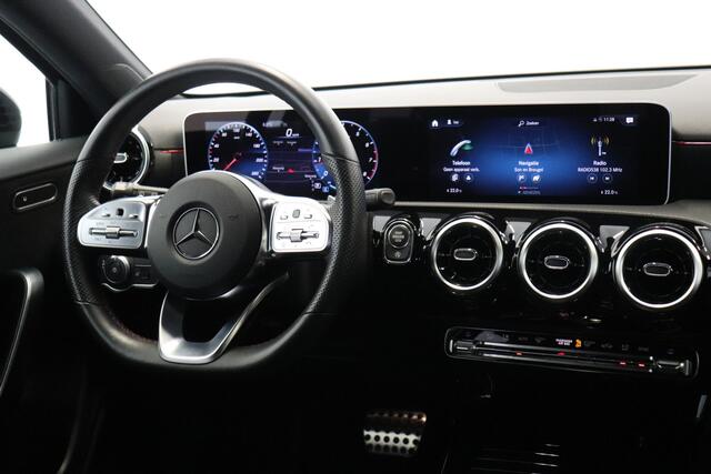 Mercedes-Benz A-KLASSE 180 Business Solution AMG Night Upgrade | CAMERA | NAVI | CRUISE | ¤ 19.900,- Incl. BTW