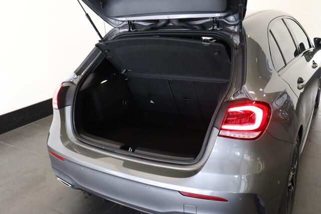 Mercedes-Benz A-KLASSE 180 Business Solution AMG Night Upgrade | CAMERA | NAVI | CRUISE | ¤ 19.900,- Incl. BTW