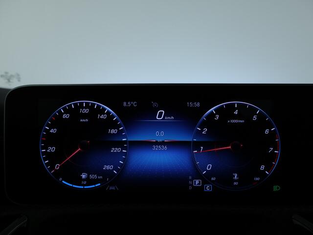 Mercedes-Benz A-KLASSE 180 Business Solution | Achteruitrijcamera | Apple Carplay | Navigatie | Stoelverwarming | Inclusief 24 maanden MB Certified garantie voor Europa.