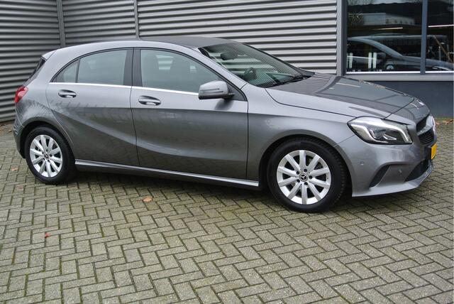 Mercedes-Benz A-KLASSE 180 Business Solution | NAVI | CAMERA | APPLE CARPLAY | PDC | STOELVERW |