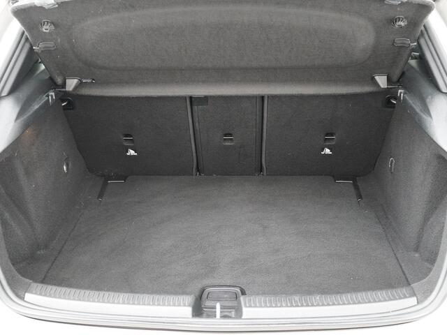 Mercedes-Benz A-KLASSE 250 Premium Plus | 102.259 KM | Zeer nette auto |