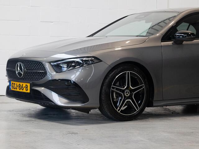 Mercedes-Benz A-KLASSE 180 Star Edition AMG Line Panorama dak