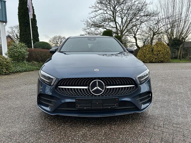 Mercedes-Benz A-KLASSE 200 AMG Line