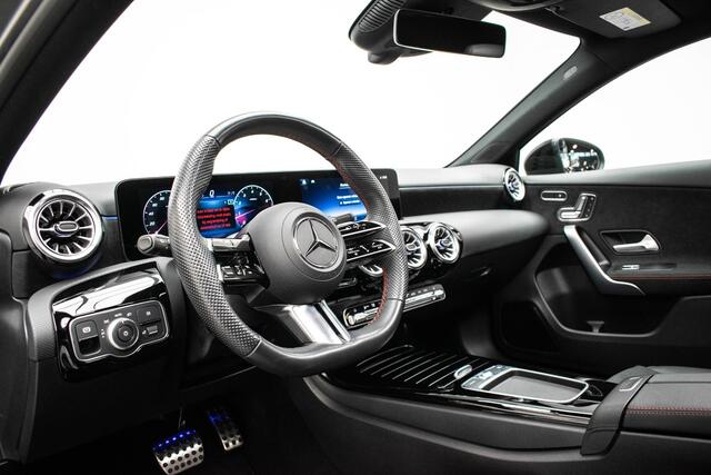 Mercedes-Benz A-KLASSE 180 Star Edition Luxury Line | Pano| 360 Camera| Head-up