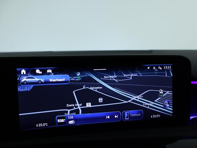 Mercedes-Benz A-KLASSE 250 e Star Edition AMG Line | Nightpakket | Smartphone intergratie | Dodehoekassistent | Parkeerpakket met achteruitrijcamera | Extra USB-poorten | Sfeerverlichting | KEYLESS GO | Verwarmde stoelen vooraan |
