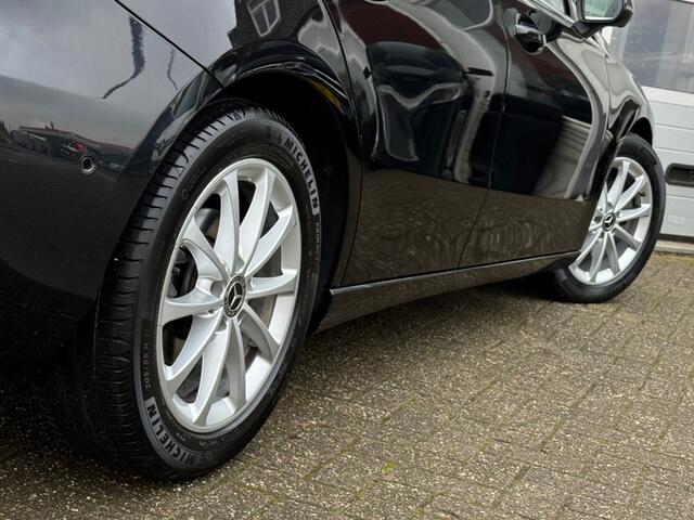 Mercedes-Benz A-KLASSE 200 PREMIUM PLUS