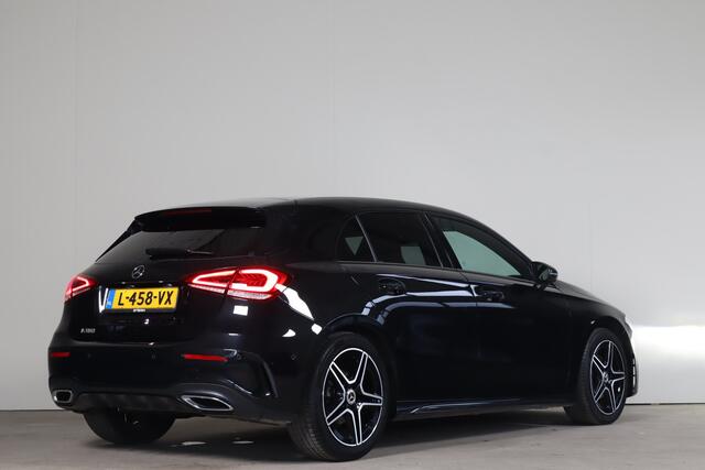 Mercedes-Benz A-KLASSE 180 Business Solution AMG NL-Auto!! Sfeerverlichting I Camera