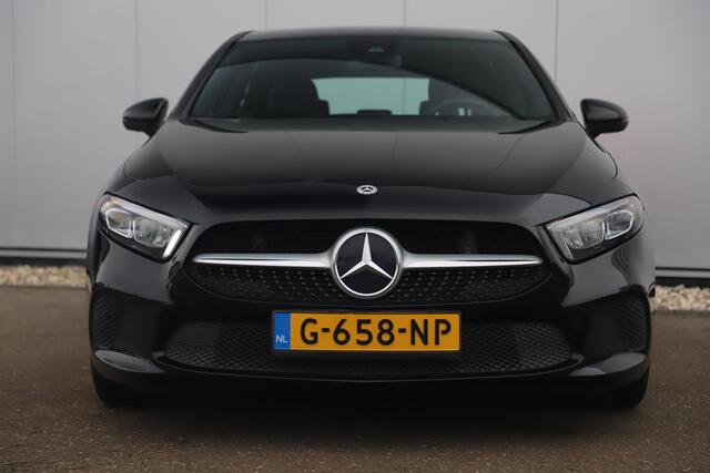 Mercedes-Benz A-KLASSE 160 Style Plus Half Leder Full LED Sportstoelen Carplay Android Navigatie Achteruitrijcamera Clima Cruise 17 inch LMV