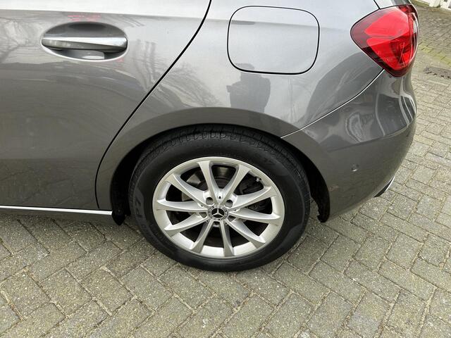 Mercedes-Benz A-KLASSE 220 Premium
