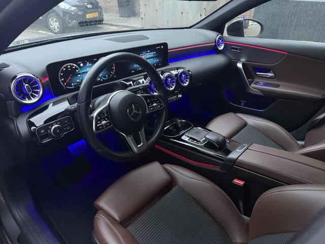 Mercedes-Benz A-KLASSE 200 Premium Plus