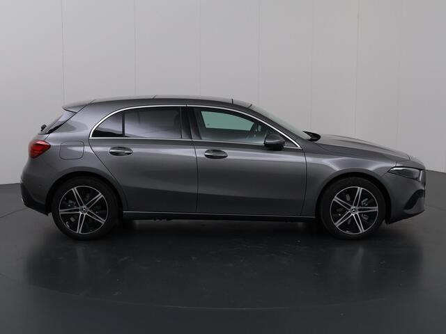 Mercedes-Benz A-KLASSE 250 e Star Edition Luxury Line Panoramadak | 18 inch LM Velgen