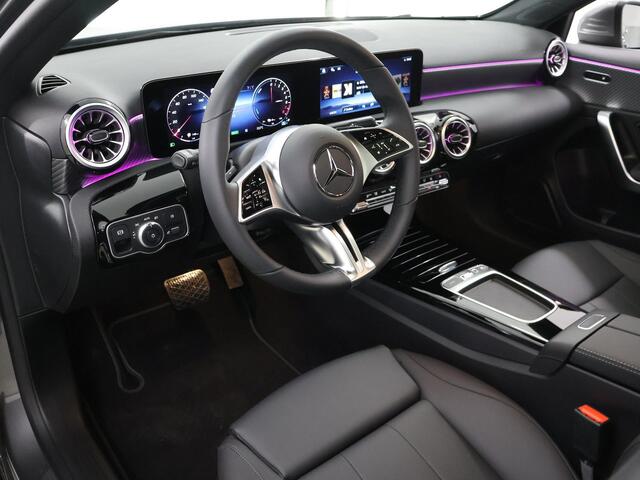 Mercedes-Benz A-KLASSE 250 e Star Edition Luxury Line Panoramadak | 18 inch LM Velgen