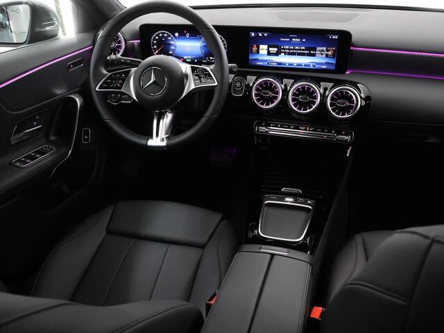 Mercedes-Benz A-KLASSE 250 e Star Edition Luxury Line Panoramadak | 18 inch LM Velgen