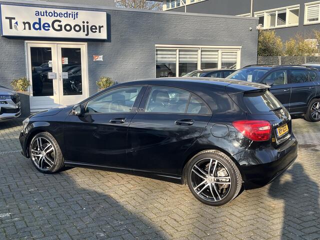 Mercedes-Benz A-KLASSE 160 Aut. Business | NAV. | 18" |