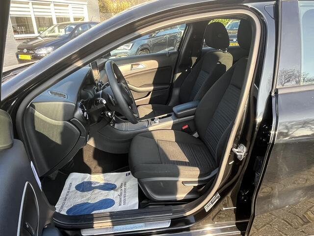 Mercedes-Benz A-KLASSE 160 Aut. Business | NAV. | 18" |