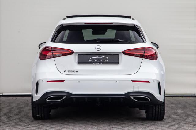 Mercedes-Benz A-KLASSE 250 e AMG Line Facelift, Nightpack, Pano, Widescreen, 19" Hybrid