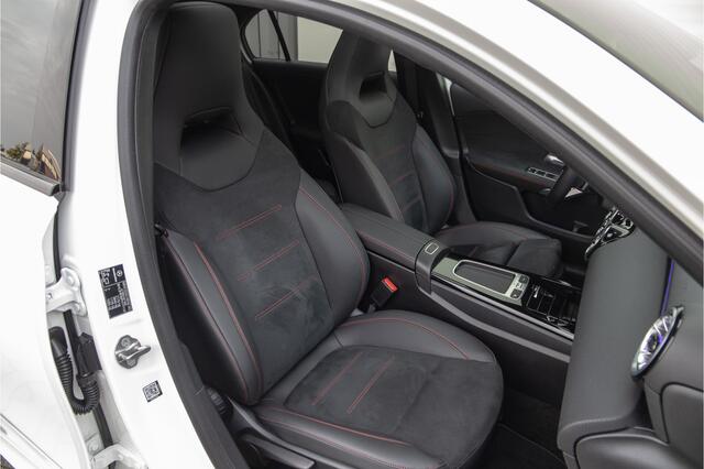 Mercedes-Benz A-KLASSE 250 e AMG Line Facelift, Nightpack, Pano, Widescreen, 19" Hybrid