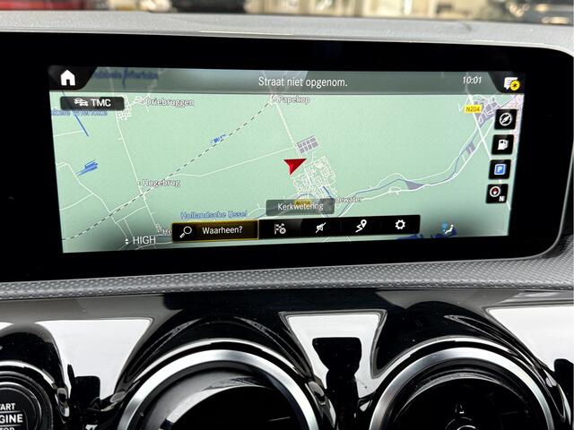 Mercedes-Benz A-KLASSE 180 Solution AMG Panoramadak, WideScreen, Camera