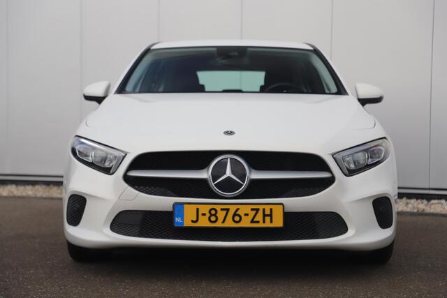 Mercedes-Benz A-KLASSE 160 Business Solution Full LED Widescreen Stoelverwarming Navigatie Achteruitrijcamera Clima Cruise Bluetooth
