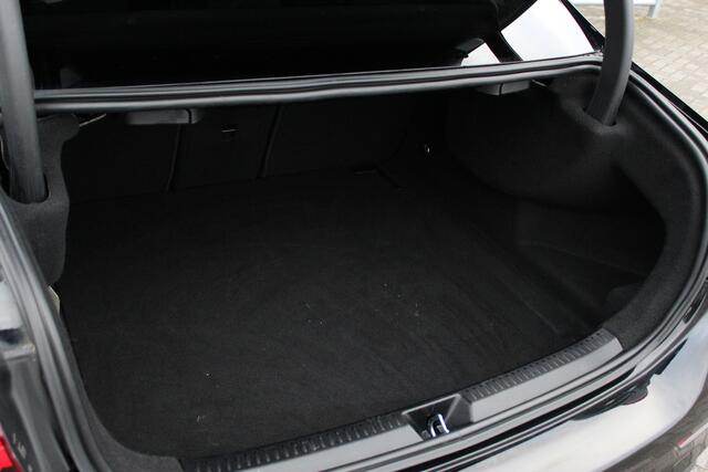 Mercedes-Benz A-KLASSE 180 Business Solution AMG | Cruise | Stoelver | Trekhaak |