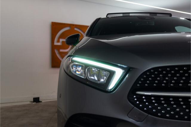 Mercedes-Benz A-KLASSE 250 e AMG 263PK Plug-In Limousine | Pano | Sfeer | LED | Carplay | 12 MND Garantie