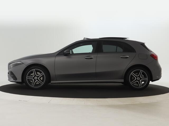 Mercedes-Benz A-KLASSE 250 e AMG Line LIMITED Edition | Trekhaak | Nightpakket | Parkeerpakket met achteruitrijcamera | Sfeerverlichting | Antidiefstalpakket URBAN GUARD PLUS | Extra USB-poorten | Verwarmde stoelen vooraan |